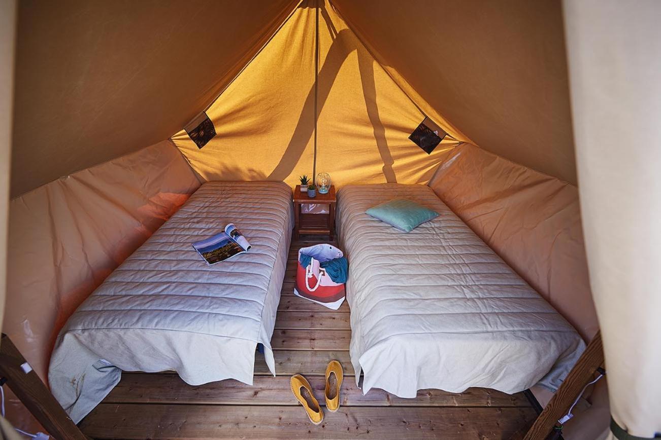 Camping Porte Des Alpilles By M.A Destination Glamping Saint-Étienne-du-Grès Exteriér fotografie