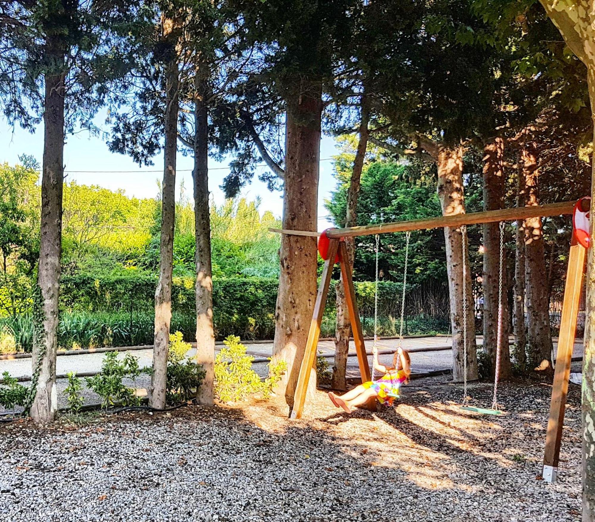 Camping Porte Des Alpilles By M.A Destination Glamping Saint-Étienne-du-Grès Exteriér fotografie